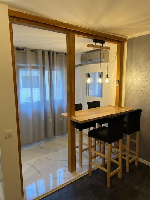 Lovely Apartment In City Center . Belgrad Exterior foto